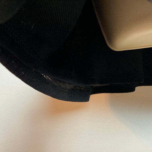 LC Lauren Conrad Exposed shoulder Sz PM Black Ruffle top *Closet Coupon Eligible - Picture 5 of 11